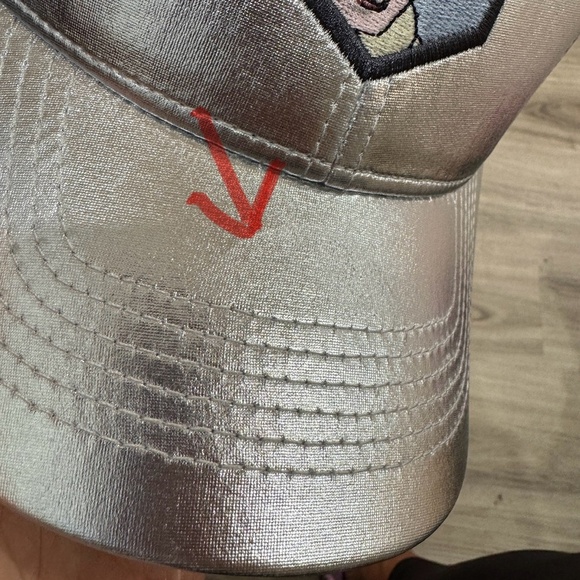 Difuzed - Disney Frozen 2 Elsa Adjustable Cap, Unisex, Silver/metallic fabric - Picture 5 of 6